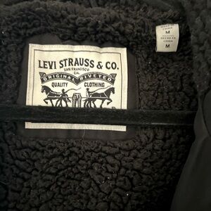 Levi’s black winter Sherpa lined jacket